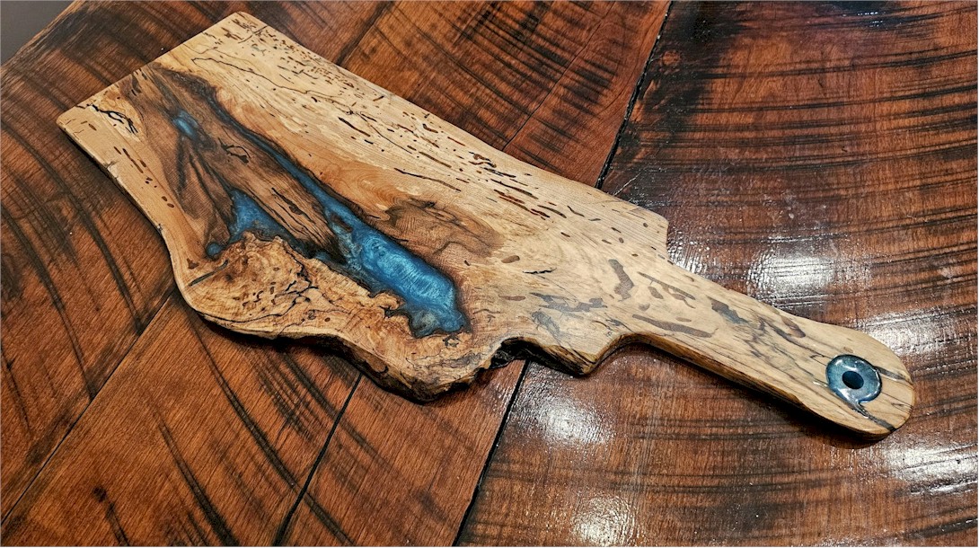 Live Edge Board with Handle 2